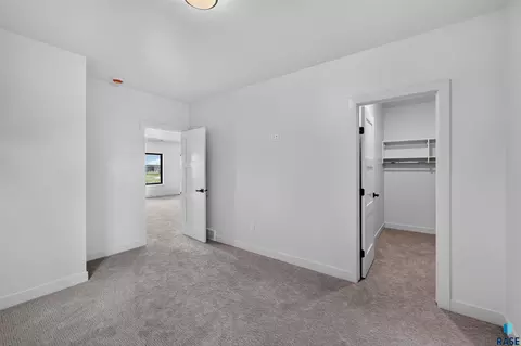 Bedroom - 6505 E Fieldview St, Sioux Falls, SD 57110 photo 8 of 10