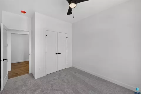 Bedroom - 6505 E Fieldview St, Sioux Falls, SD 57110 photo 6 of 10