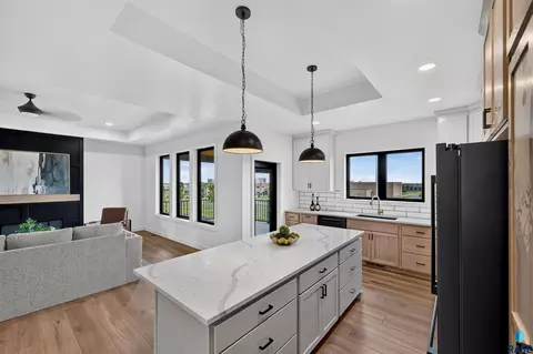 Kitchen - 6505 E Fieldview St, Sioux Falls, SD 57110 photo 4 of 6