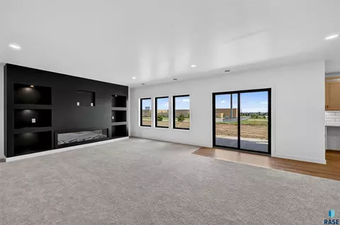 Living - 6505 E Fieldview St, Sioux Falls, SD 57110 photo 10 of 11