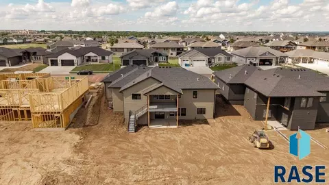 View/Area - 6505 E Fieldview St, Sioux Falls, SD 57110 photo 1 of 1