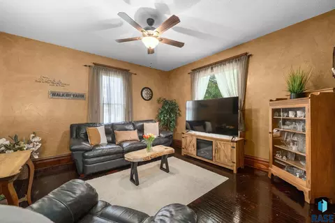Living - 304 E 2nd St, Canton, SD 57013 photo 2 of 7