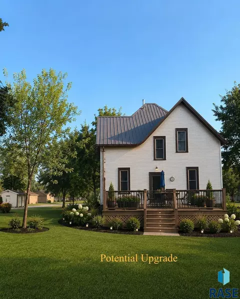 Exterior - 304 E 2nd St, Canton, SD 57013 photo 3 of 10