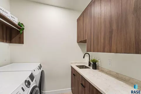 Other - 5508 E Morningside Cir, Sioux Falls, SD 57110 photo 8 of 10