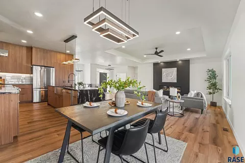 Dining - 5508 E Morningside Cir, Sioux Falls, SD 57110 photo 1 of 1