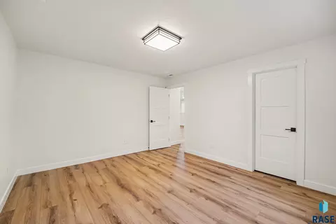 Bedroom - 5508 E Morningside Cir, Sioux Falls, SD 57110 photo 6 of 8