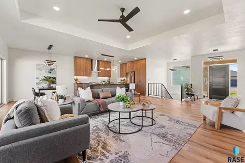 Living - 5508 E Morningside Cir, Sioux Falls, SD 57110 photo 1 of 5