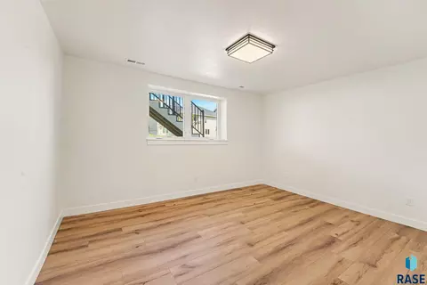 Other - 5508 E Morningside Cir, Sioux Falls, SD 57110 photo 5 of 10