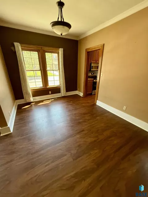 821 E 2nd Ave, Mitchell, SD 57301 photo 11