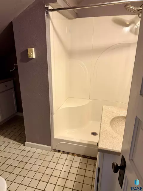 821 E 2nd Ave, Mitchell, SD 57301 photo 26