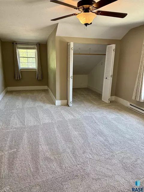 821 E 2nd Ave, Mitchell, SD 57301 photo 24