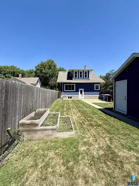 821 E 2nd Ave, Mitchell, SD 57301 photo 6