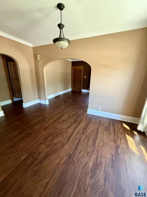 821 E 2nd Ave, Mitchell, SD 57301 photo 7