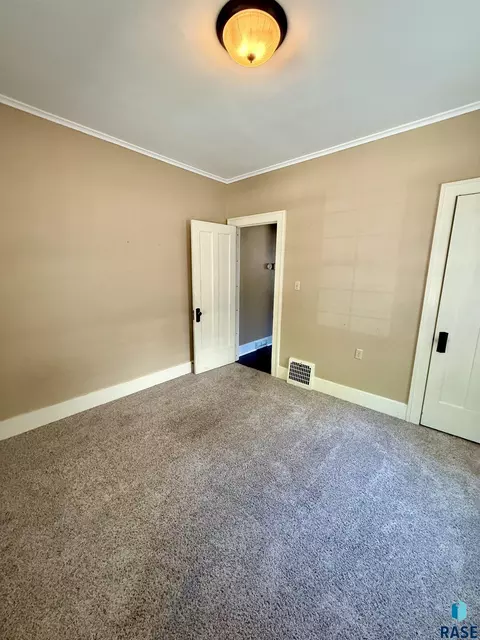 821 E 2nd Ave, Mitchell, SD 57301 photo 19