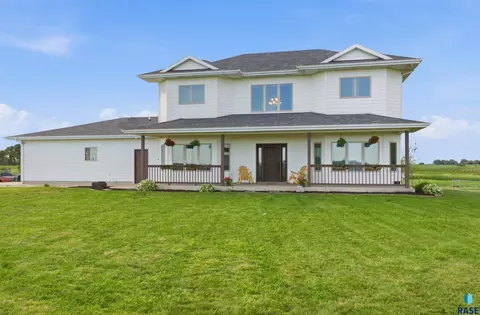 Exterior - 46878 270th St, Tea, SD 57064 photo 1 of 2