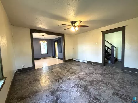 Living - 603 N Broadway Ave, Miller, SD 57362 photo 5 of 5