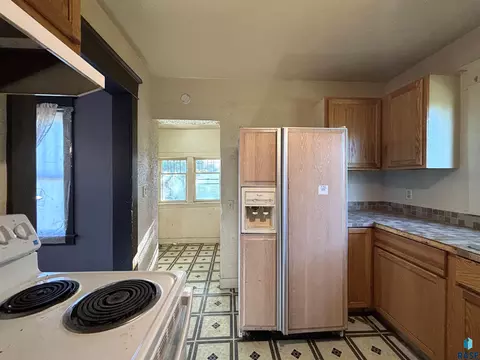 Kitchen - 603 N Broadway Ave, Miller, SD 57362 photo 5 of 5