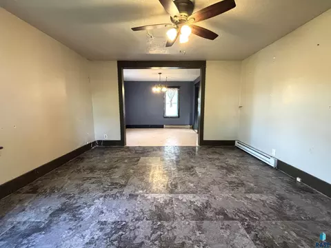 Living - 603 N Broadway Ave, Miller, SD 57362 photo 4 of 5