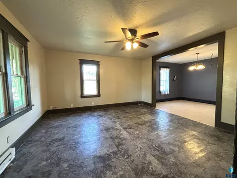 Living - 603 N Broadway Ave, Miller, SD 57362 photo 1 of 5