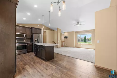 Living - 2004 E Briar Den Ct, Sioux Falls, SD 57108 photo 3 of 13