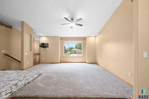 Living - 2004 E Briar Den Ct, Sioux Falls, SD 57108 photo 7 of 13