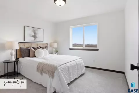 5720 E Marley Pl, Sioux Falls, SD 57108 photo 9