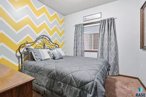 Bedroom - 712 El Dorado Ct, Sioux Falls, SD 57108 photo 3 of 6