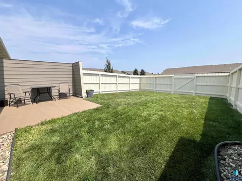 Exterior - 712 El Dorado Ct, Sioux Falls, SD 57108 photo 2 of 2