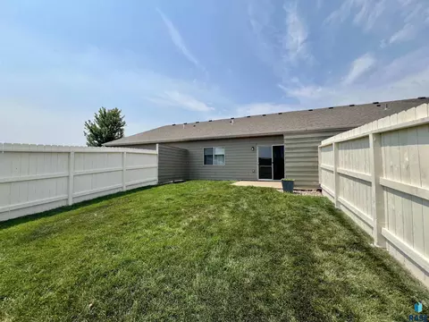 Exterior - 712 El Dorado Ct, Sioux Falls, SD 57108 photo 1 of 2