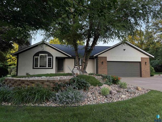 26986 Cactus Pl, Sioux Falls, SD 57108