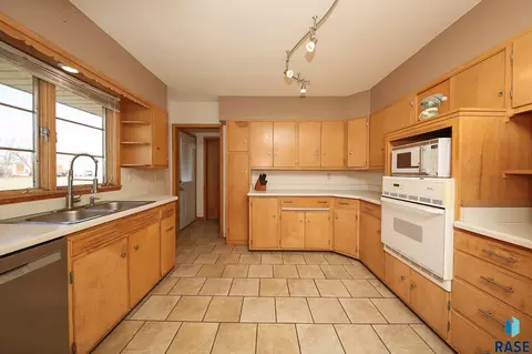 Kitchen - 609 S Main St, Lennox, SD 57039 photo 1 of 3
