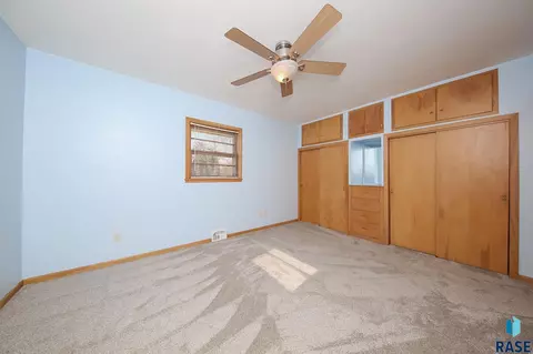 Bedroom - 609 S Main St, Lennox, SD 57039 photo 2 of 6