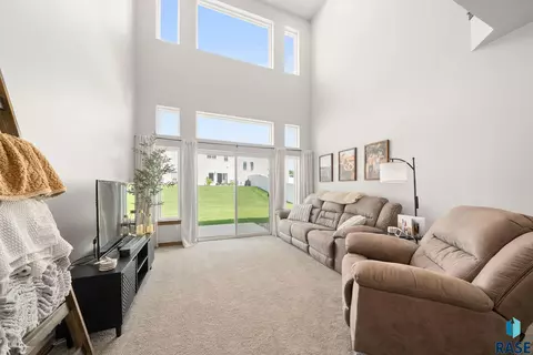Living - 8133 E Tencate Pl, Sioux Falls, SD 57110 photo 2 of 2