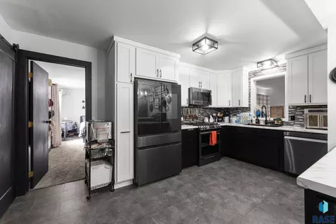 Kitchen - 500 Garfield St, Centerville, SD 57014 photo 7 of 7
