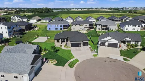 View/Area - 6701 E Spitfire Cir, Sioux Falls, SD 57110 photo 1 of 16