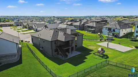 View/Area - 6701 E Spitfire Cir, Sioux Falls, SD 57110 photo 12 of 16