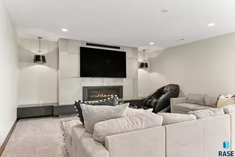 Living - 6701 E Spitfire Cir, Sioux Falls, SD 57110 photo 4 of 6