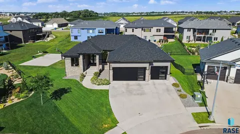 View/Area - 6701 E Spitfire Cir, Sioux Falls, SD 57110 photo 13 of 16