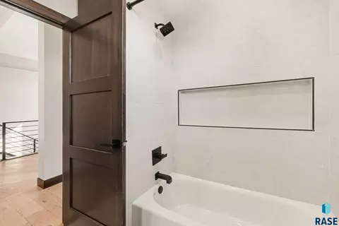 Bath - 6701 E Spitfire Cir, Sioux Falls, SD 57110 photo 3 of 4