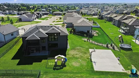 View/Area - 6701 E Spitfire Cir, Sioux Falls, SD 57110 photo 11 of 16