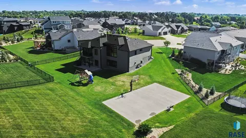 View/Area - 6701 E Spitfire Cir, Sioux Falls, SD 57110 photo 10 of 16