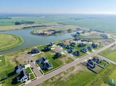 2735 N Swan Cir, Tea, SD 57064 photo 12