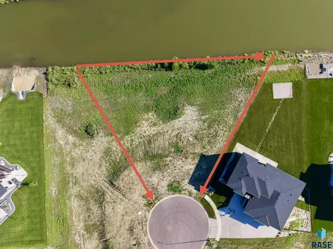 2735 N Swan Cir, Tea, SD 57064 photo 3