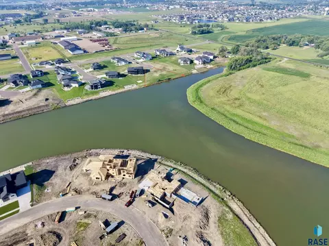 2735 N Swan Cir, Tea, SD 57064 photo 7
