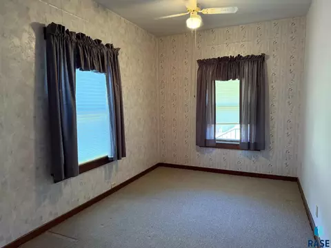 Bedroom - 904 S Cherry St, Freeman, SD 57029 photo 2 of 5