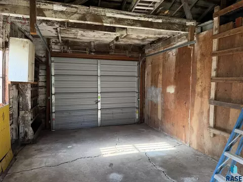 Other - 904 S Cherry St, Freeman, SD 57029 photo 31 of 36