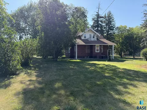 Other - 904 S Cherry St, Freeman, SD 57029 photo 3 of 36