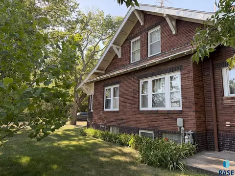 Other - 904 S Cherry St, Freeman, SD 57029 photo 5 of 36