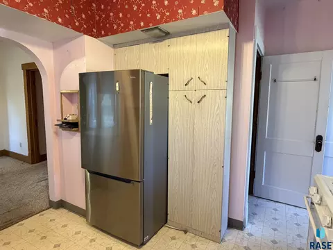 Kitchen - 904 S Cherry St, Freeman, SD 57029 photo 3 of 3