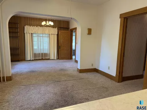 Living - 904 S Cherry St, Freeman, SD 57029 photo 3 of 3